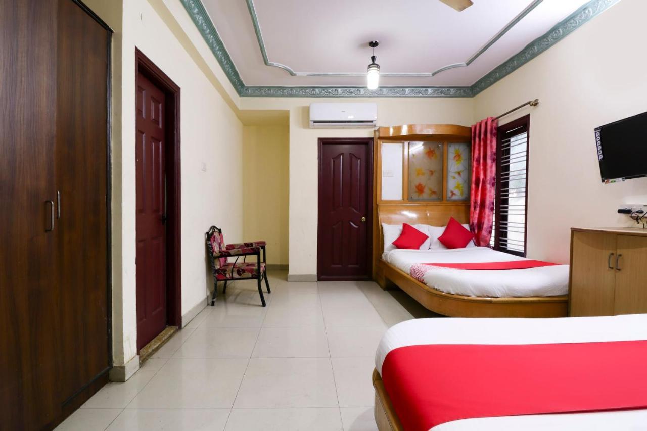 Oyo 71675 New Aishwarya Comforts Hotel Bangalore Ngoại thất bức ảnh